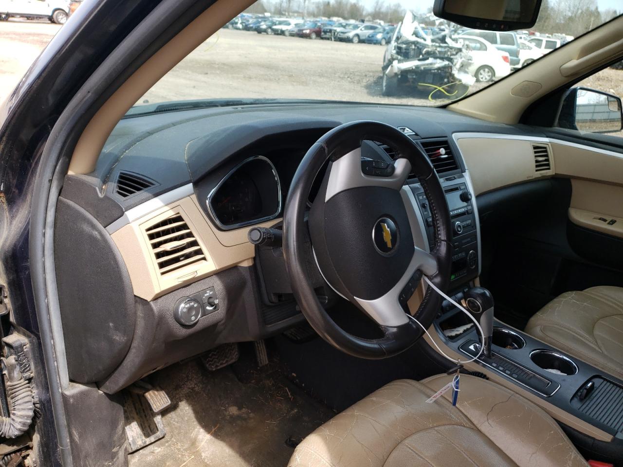 Photo 9 from auction – 2011 CHEVROLET TRAVERSE L with VIN 1GNKVLED4BJ138278