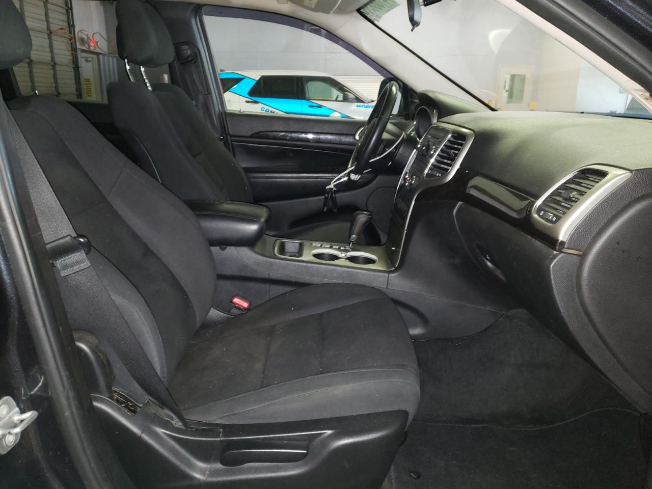 Photo 5 from auction – 2012 JEEP GRAND CHER with VIN 1C4RJEAG6CC290728