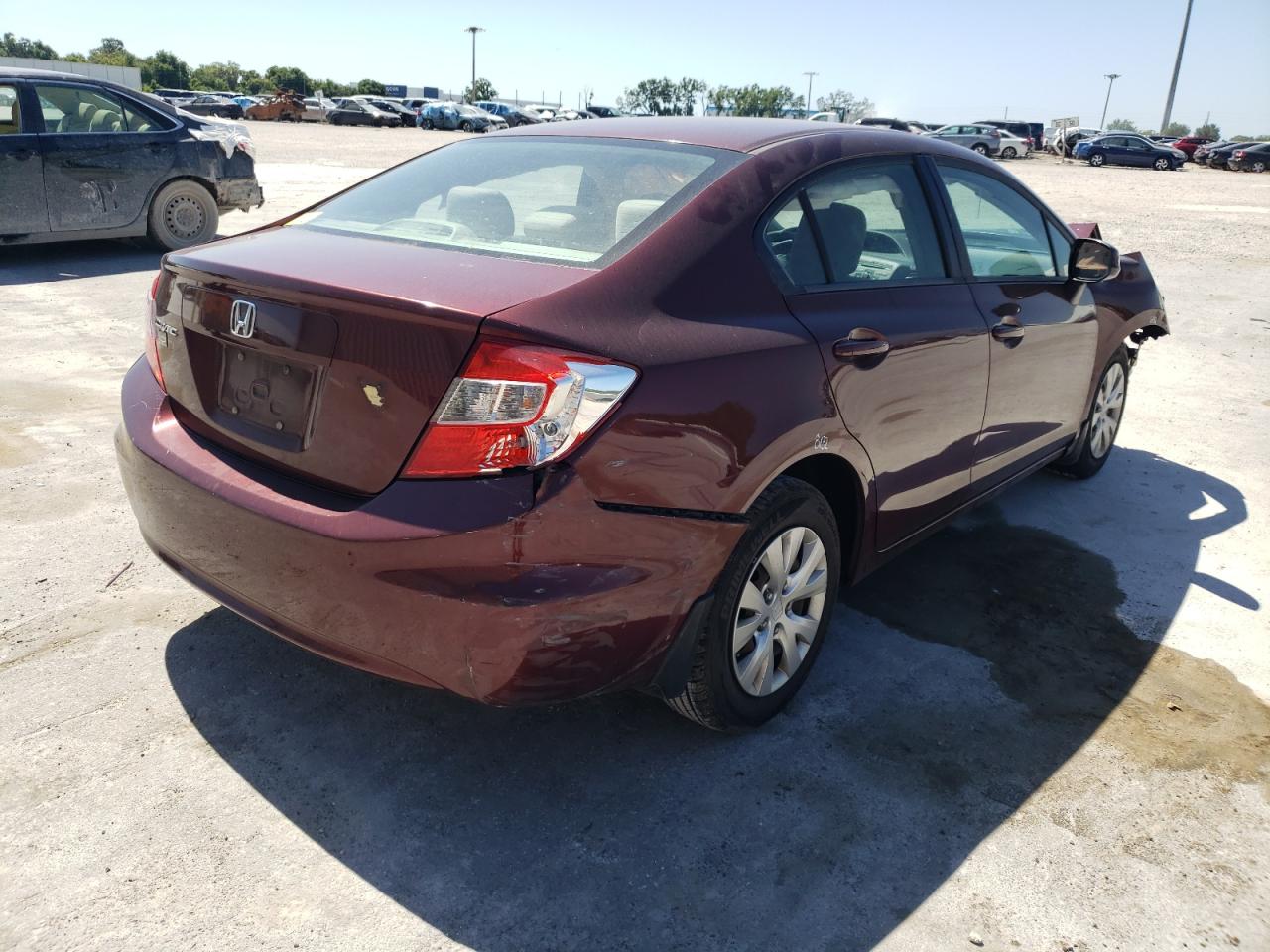 Photo 4 from auction – 2012 HONDA CIVIC LX with VIN 19XFB2F57CE061697