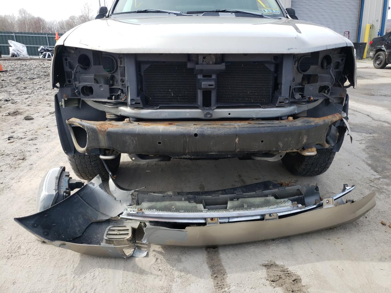 Photo 9 from auction – 2002 CHEVROLET TRAILBLAZE with VIN 1GNDT13S422491697