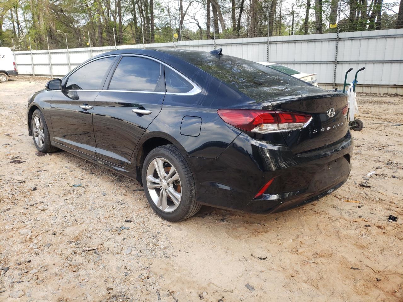 Photo 3 from auction – 2019 HYUNDAI SONATA LIM with VIN 5NPE34AF2KH734233