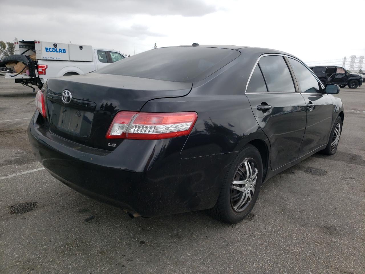 Photo 4 from auction – 2011 TOYOTA CAMRY with VIN 4T4BF3EK8BR103277