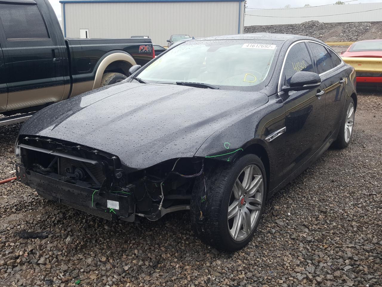 Photo 2 from auction – 2017 JAGUAR XJ with VIN SAJWA1C71H8W08775
