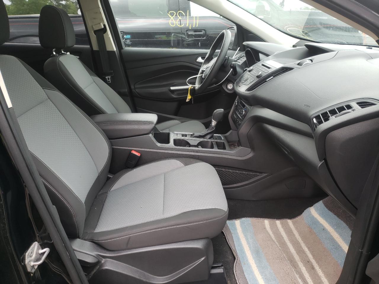 Photo 5 from auction – 2017 FORD ESCAPE SE with VIN 1FMCU9G97HUC03686