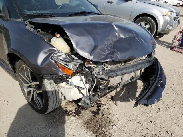 Photo 9 from auction – 2016 TOYOTA SCION TC with VIN JTKJF5C79GJ014713