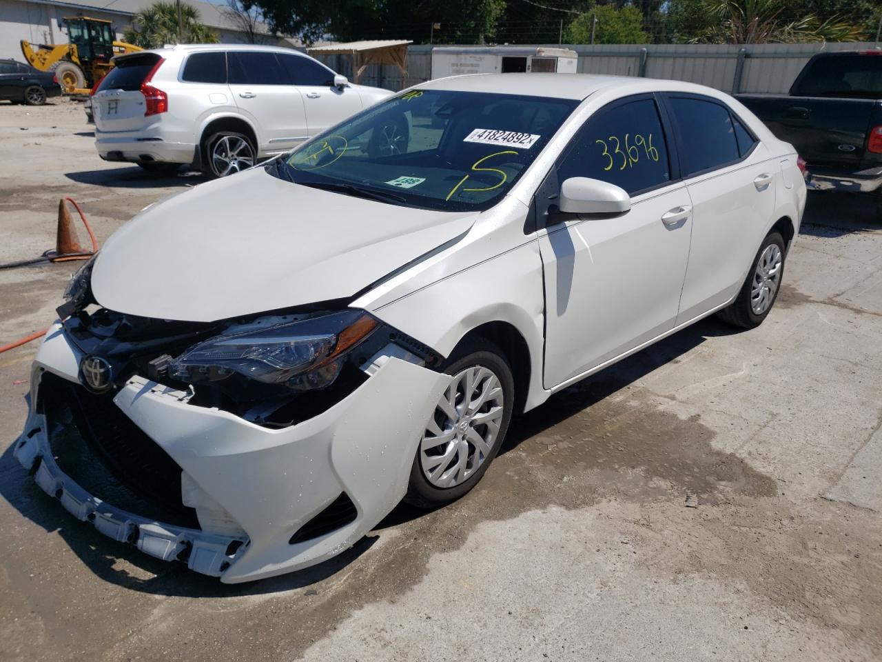 Photo 2 from auction – 2018 TOYOTA COROLLA L with VIN 5YFBURHE9JP740218