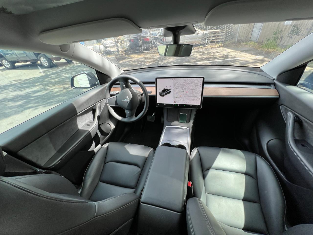 Photo 9 from auction – 2021 TESLA MODEL Y with VIN 5YJYGAEE8MF217585