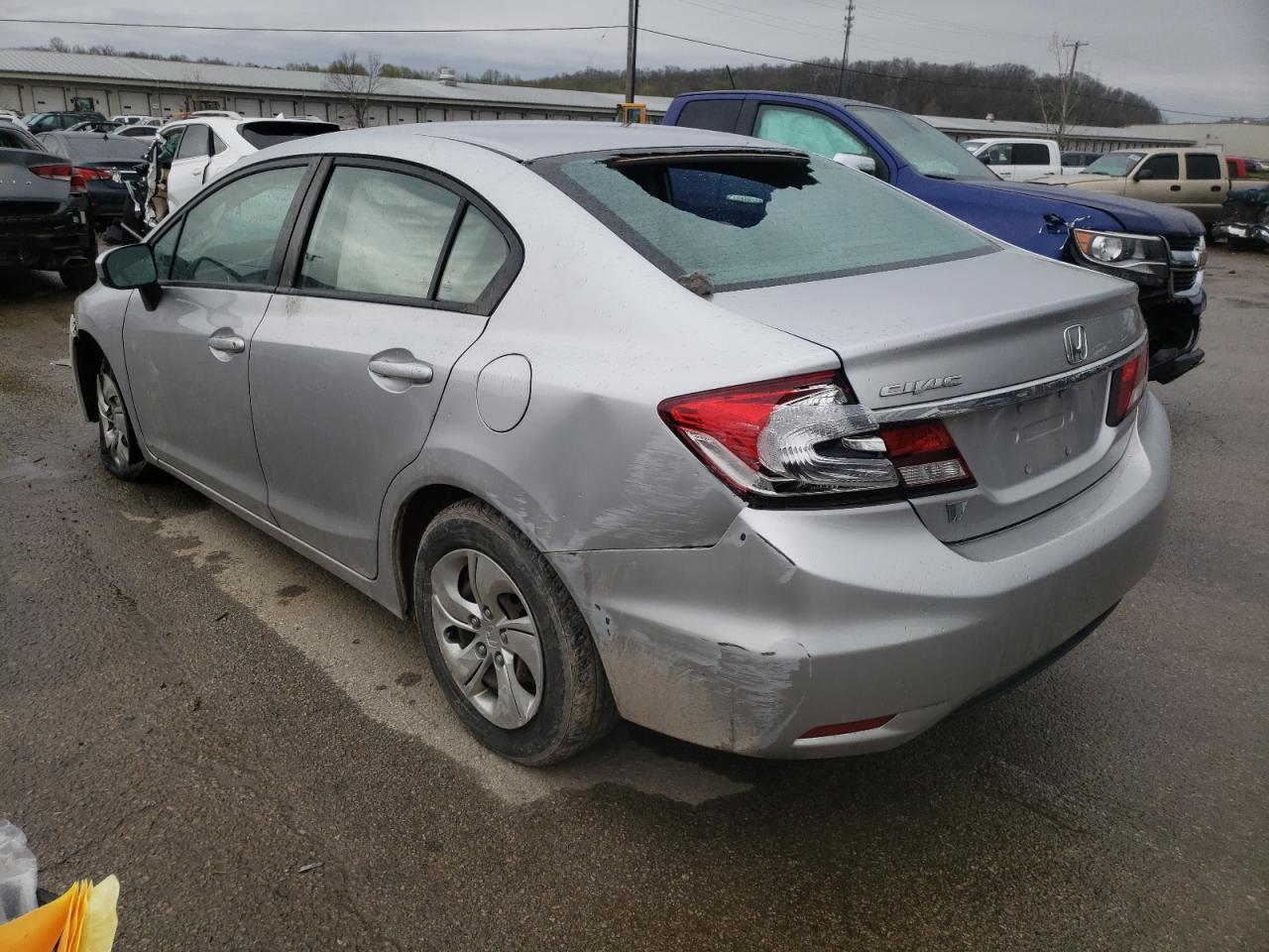 Photo 3 from auction – 2015 HONDA CIVIC LX with VIN 19XFB2F51FE044110