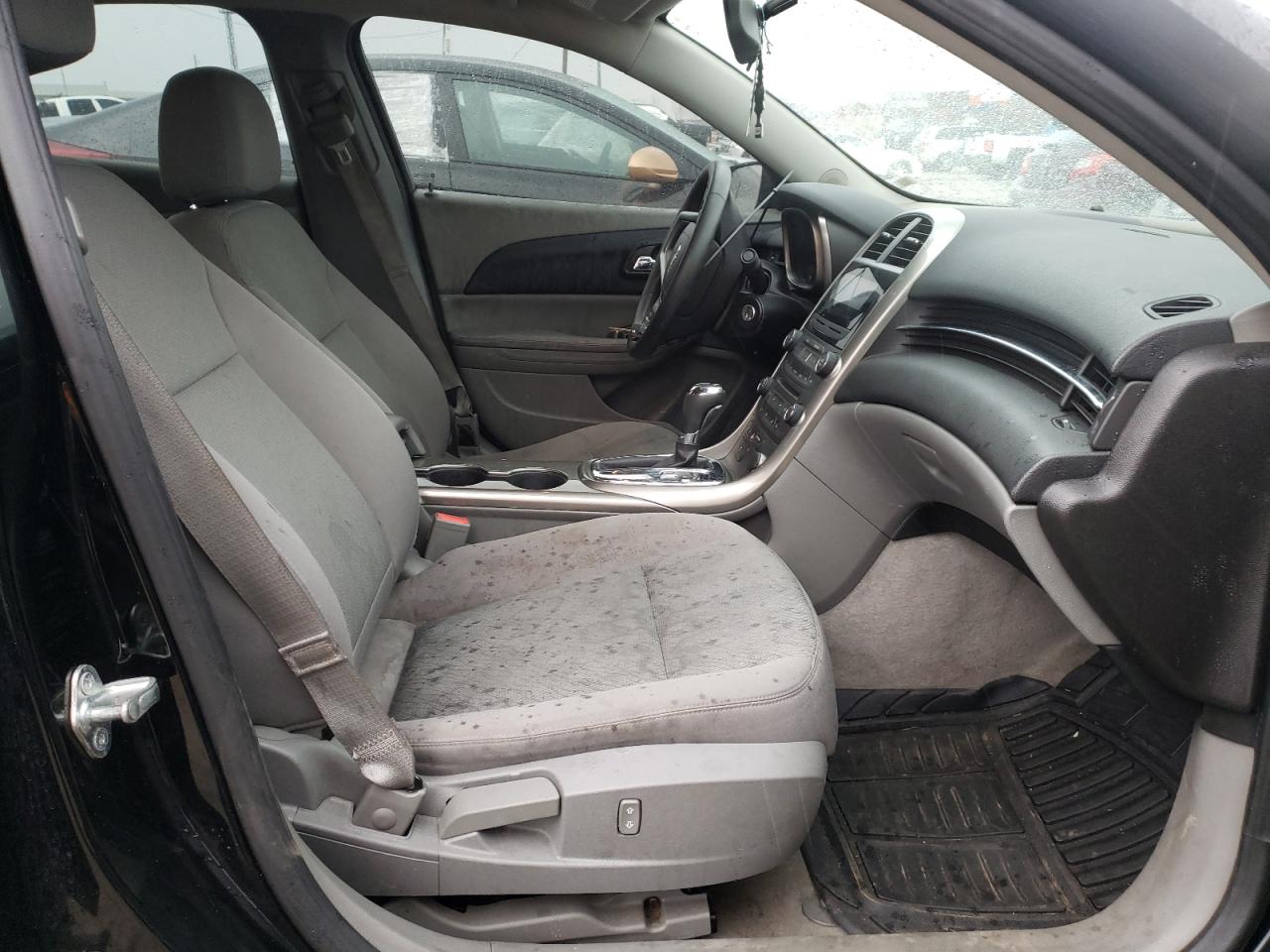 Photo 5 from auction – 2013 CHEVROLET MALIBU LS with VIN 1G11B5SA5DU136035