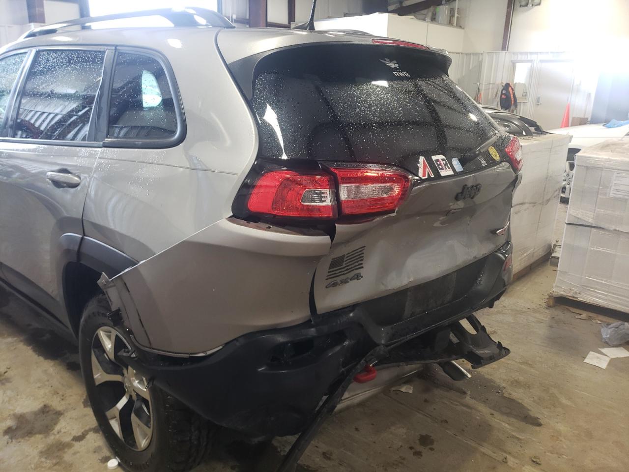 Photo 9 from auction – 2017 JEEP CHEROKEE T with VIN 1C4PJMBS1HW598562
