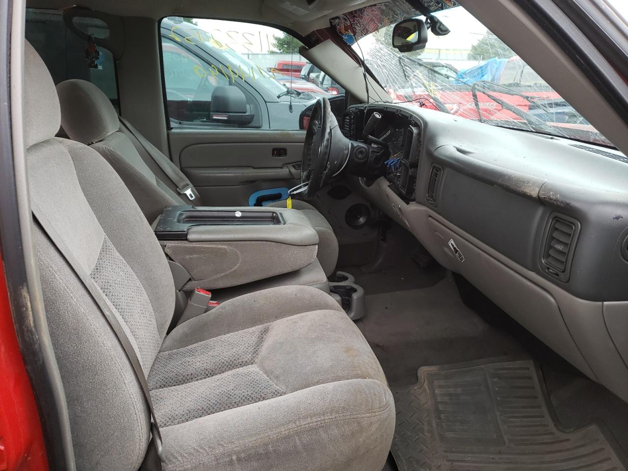 Photo 5 from auction – 2005 CHEVROLET AVALANCHE with VIN 3GNEK12Z45G101201