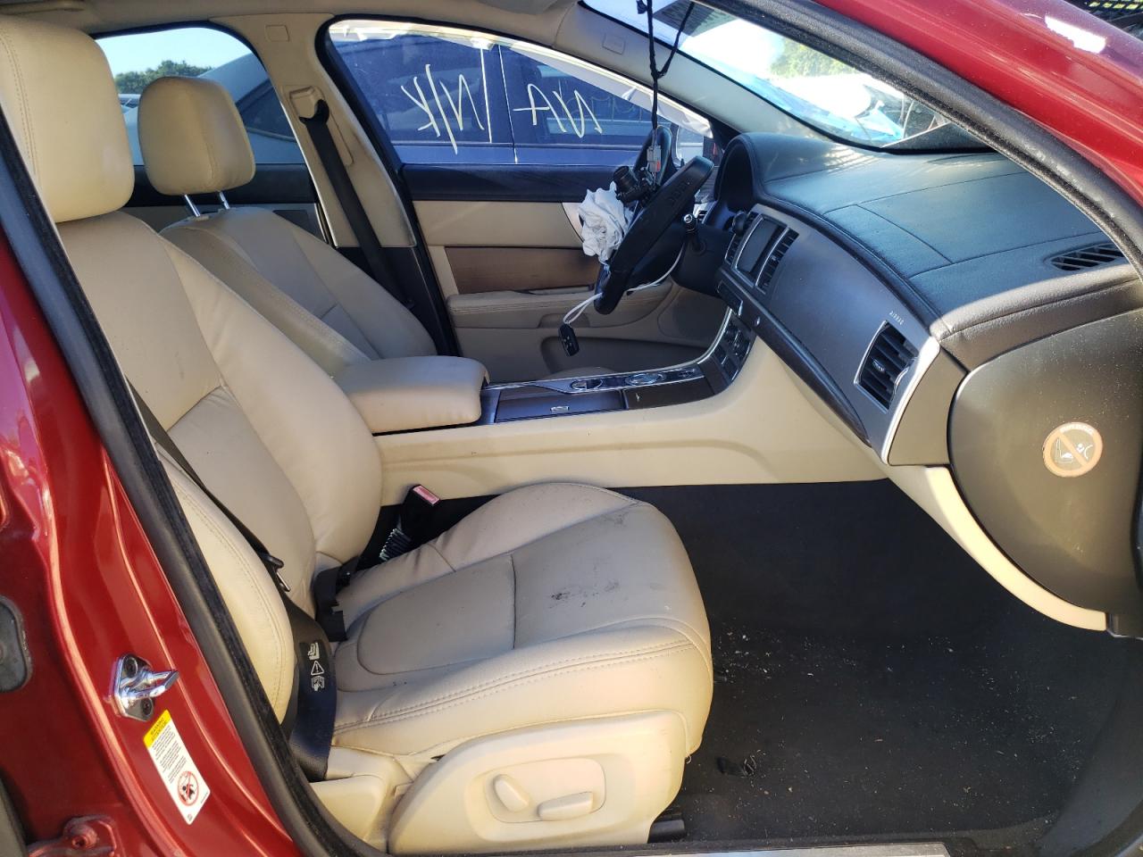 Photo 5 from auction – 2013 JAGUAR XF with VIN SAJWA0ES2DPS79807