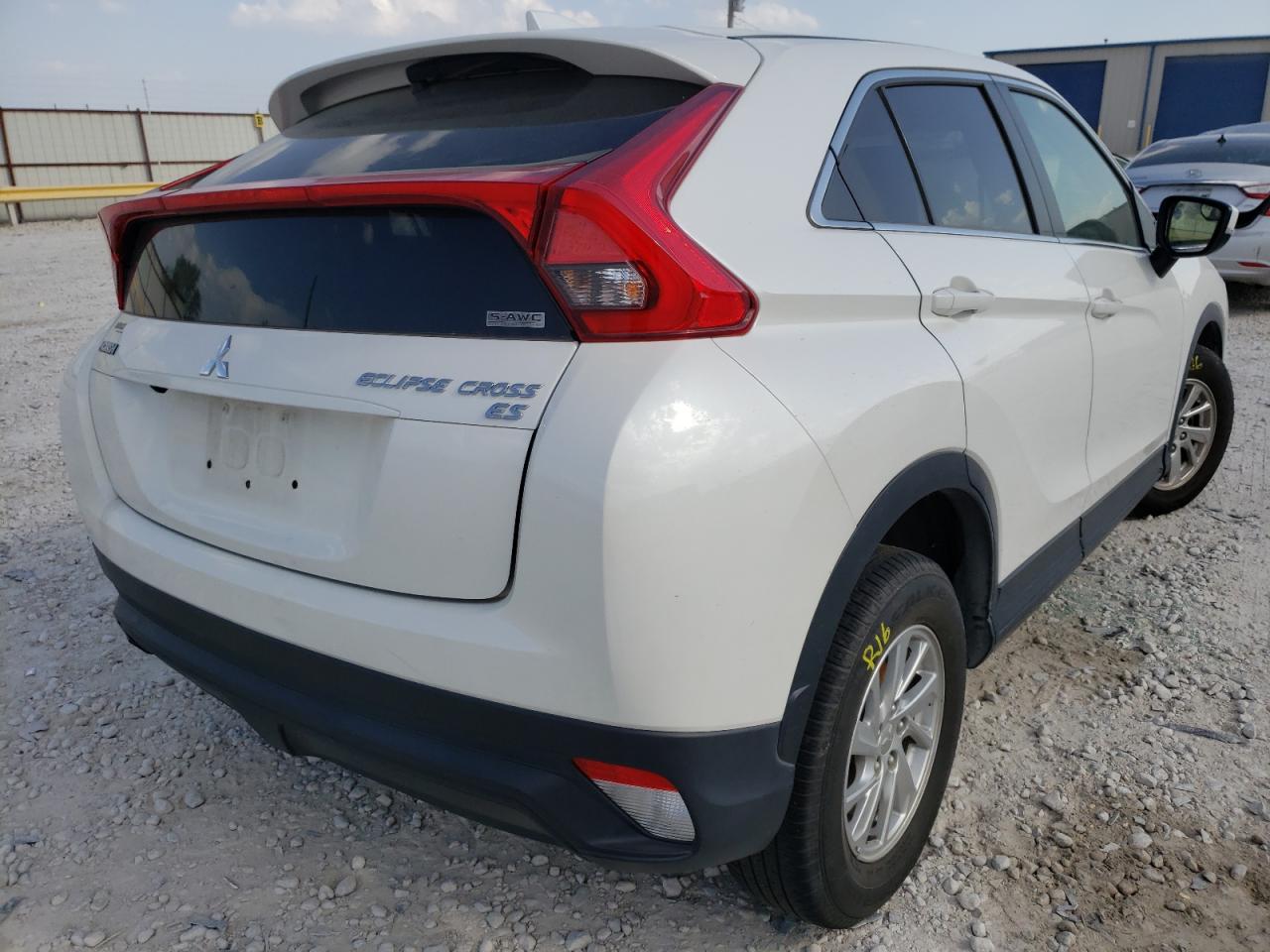 Photo 4 from auction – 2019 MITSUBISHI ECLIPSE CR with VIN JA4AT3AA2KZ035863