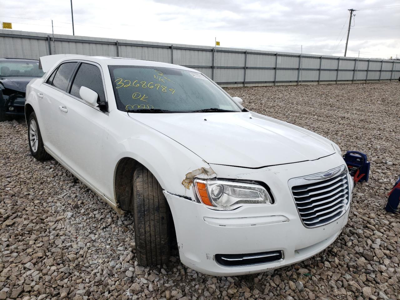 CHRYSLER 300 2013 with VIN 2C3CCAAG1DH506965 - Photo from auction