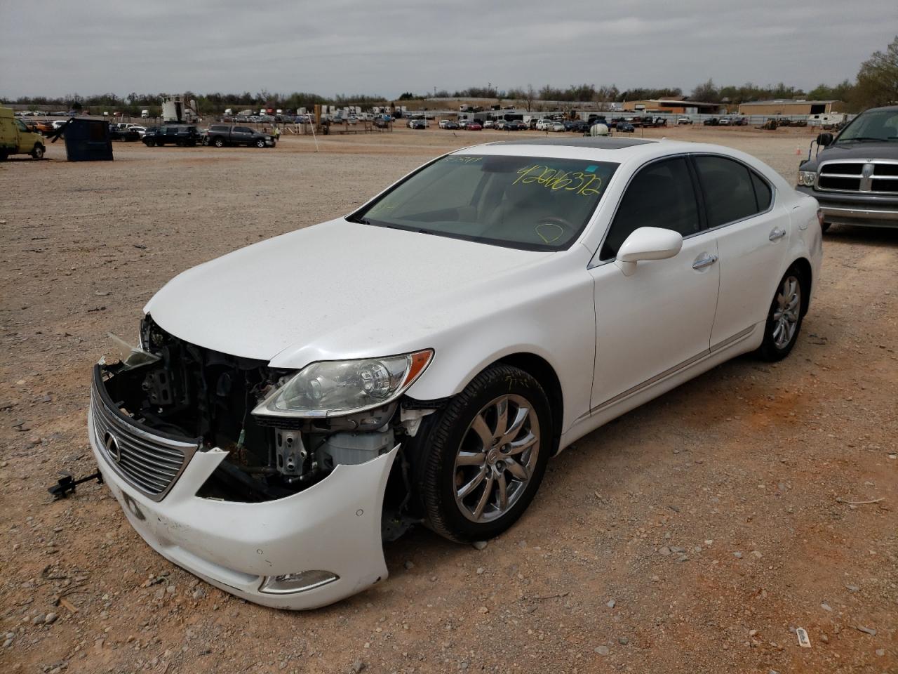 Photo 2 from auction – 2008 LEXUS LS 460 with VIN JTHBL46FX85057547