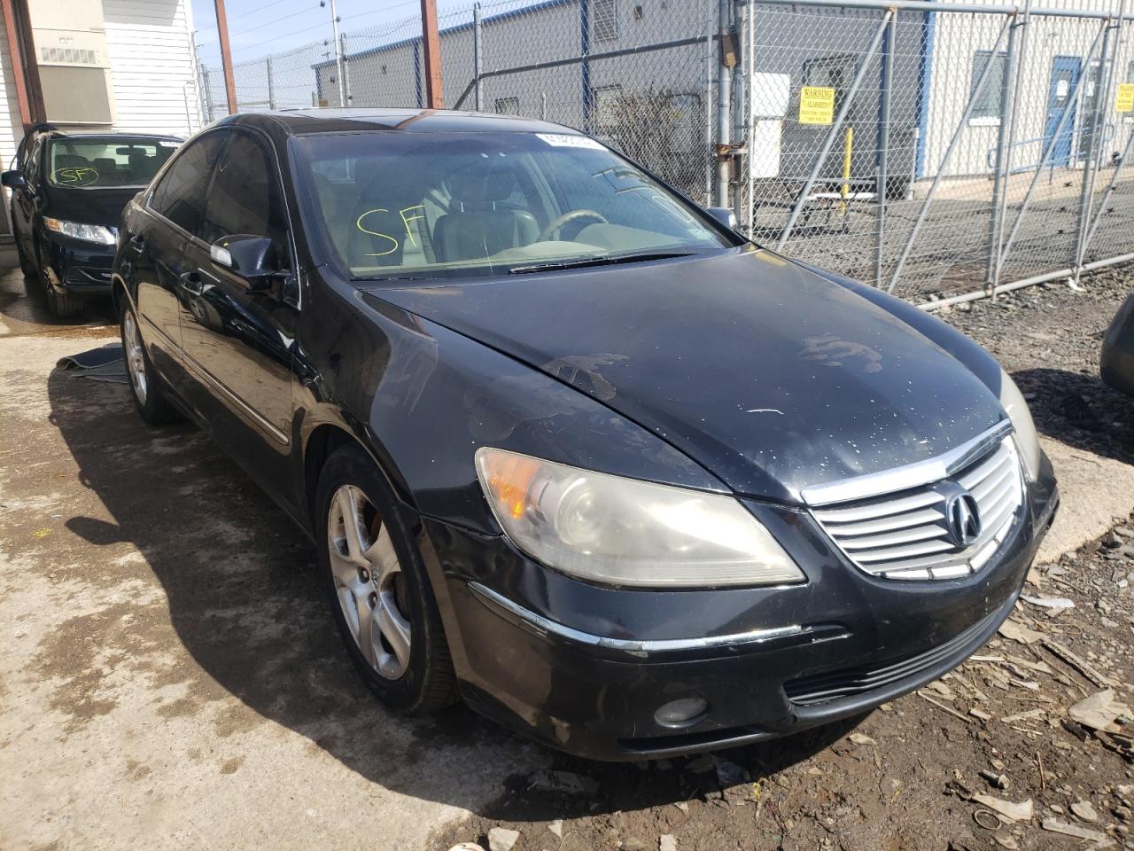 ACURA RL 2007 with VIN JH4KB16687C004891 - Photo from auction