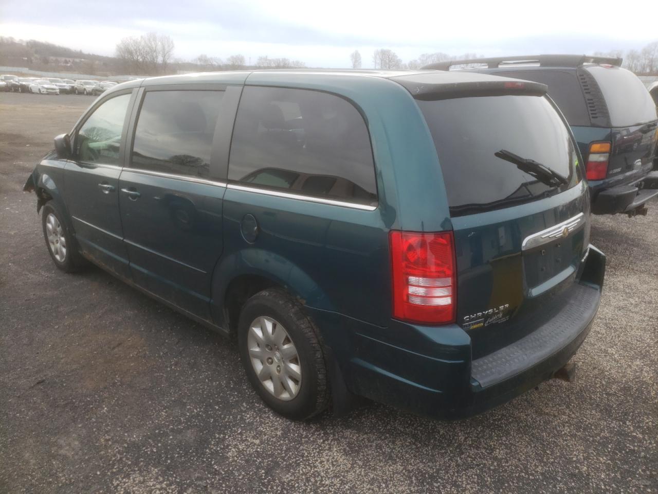 Photo 3 from auction – 2009 CHRYSLER TOWN & COU with VIN 2A8HR44E49R570679