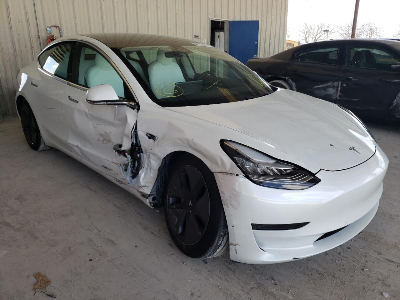 TESLA MODEL 3 2020 with VIN 5YJ3E1EB4LF622122 - Photo from auction