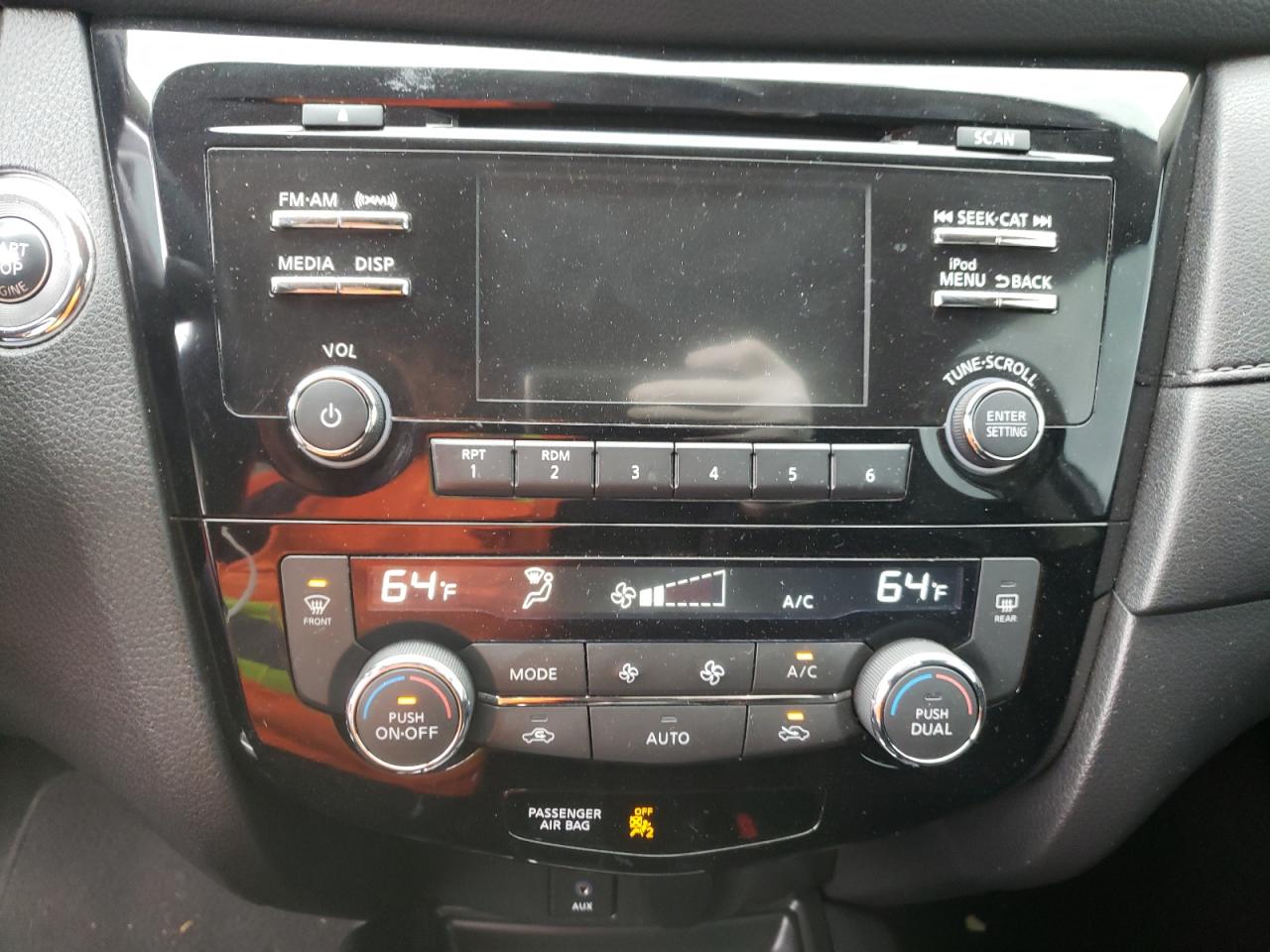 Photo 9 from auction – 2017 NISSAN ROGUE S with VIN JN8AT2MT0HW397489