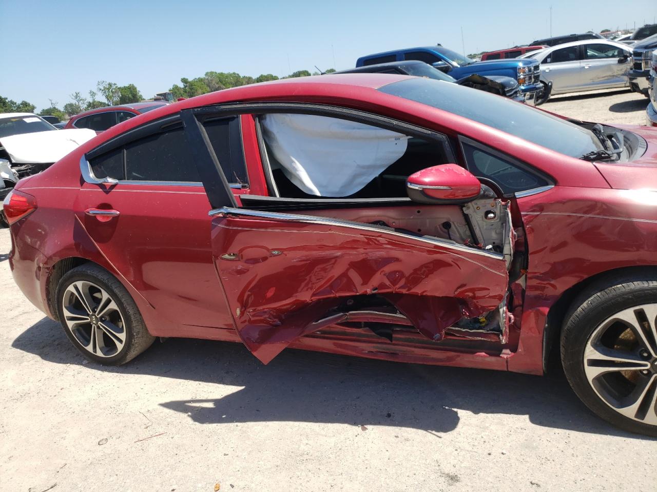 Photo 9 from auction – 2014 KIA FORTE EX with VIN KNAFX4A85E5235924