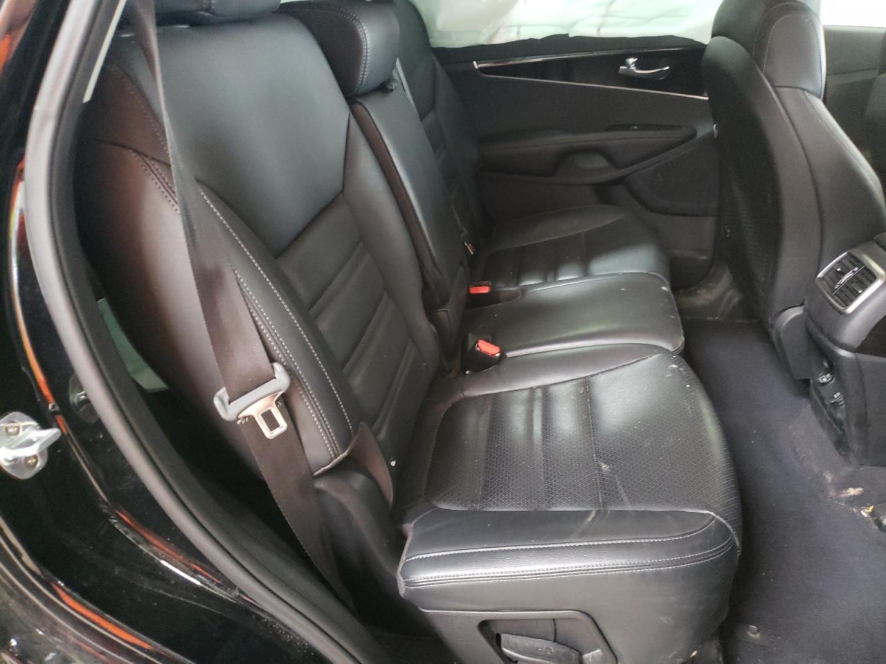 Photo 6 from auction – 2018 KIA SORENTO EX with VIN 5XYPHDA57JG385917
