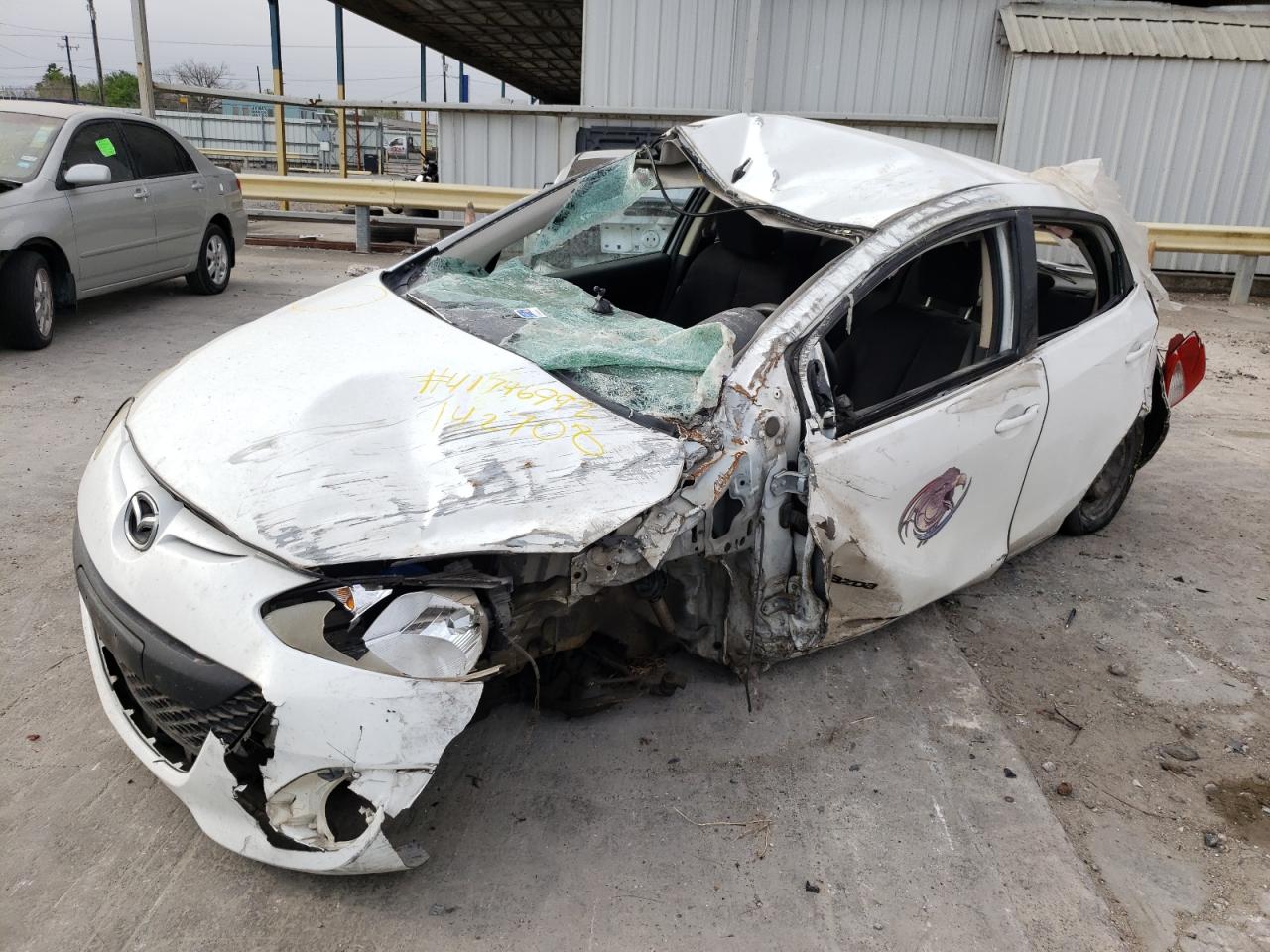 Photo 9 from auction – 2012 MAZDA MAZDA2 with VIN JM1DE1KY6C0142708