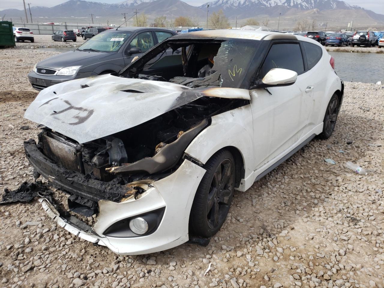 Photo 2 from auction – 2015 HYUNDAI VELOSTER T with VIN KMHTC6AE9FU218307