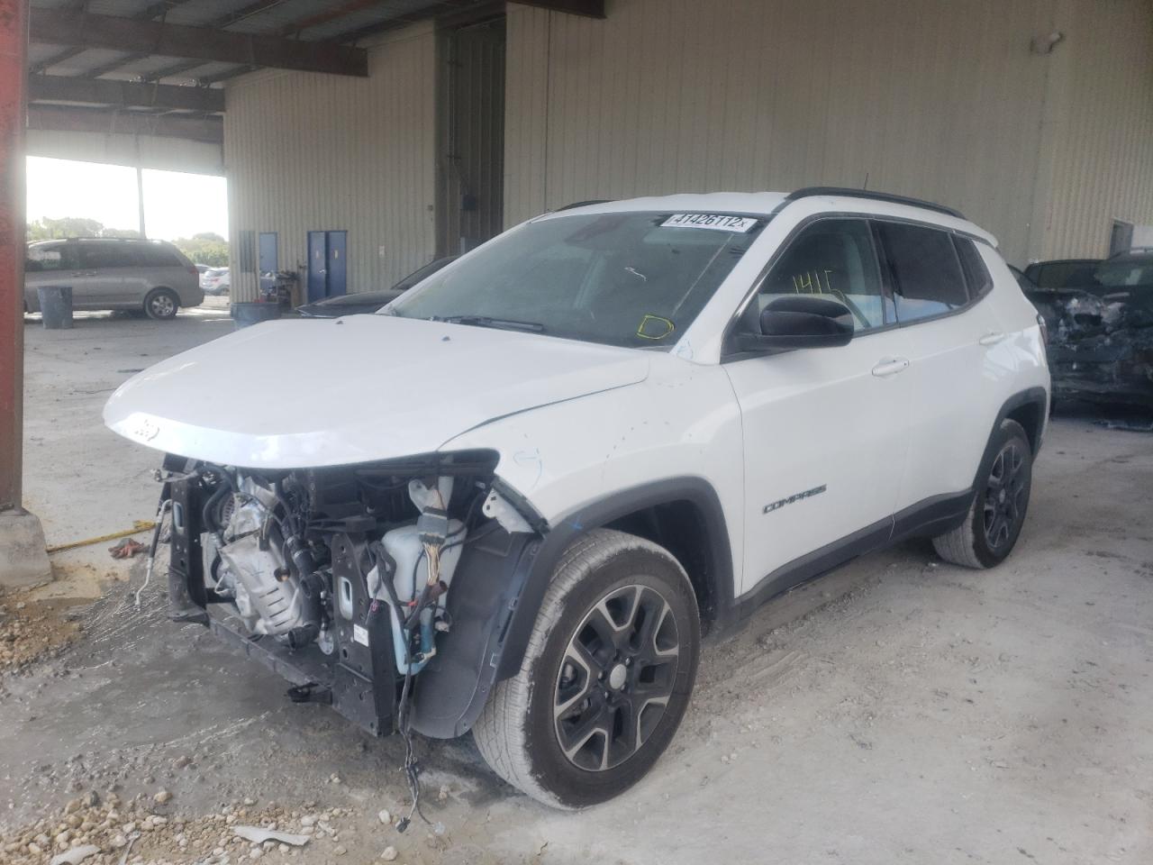 Photo 2 from auction – 2022 JEEP COMPASS LA with VIN 3C4NJCBB5NT119157