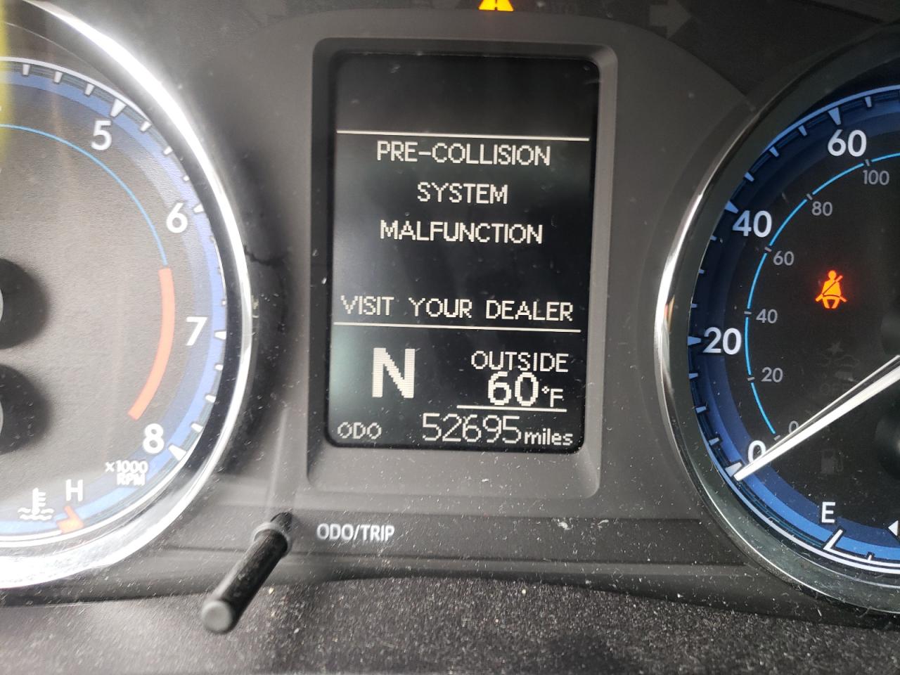 Photo 8 from auction – 2018 TOYOTA COROLLA L with VIN 2T1BURHE0JC011086