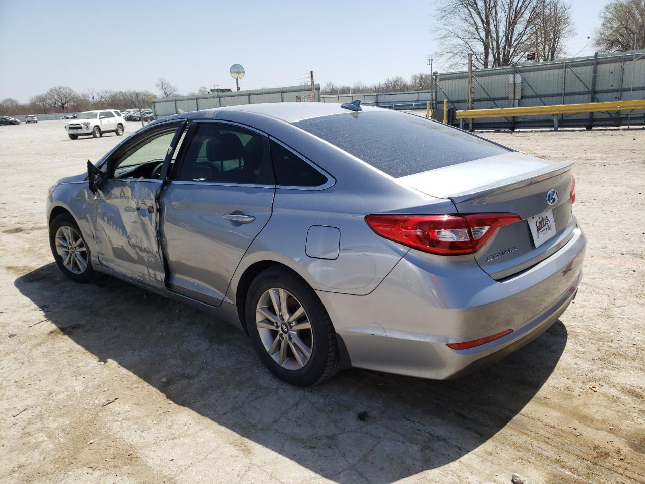 Photo 3 from auction – 2017 HYUNDAI SONATA SE with VIN 5NPE24AF2HH439922