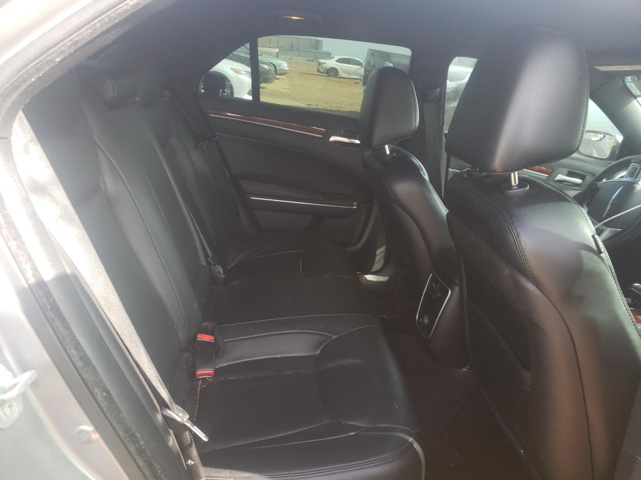 Photo 6 from auction – 2014 CHRYSLER 300 with VIN 2C3CCAAG6EH118356