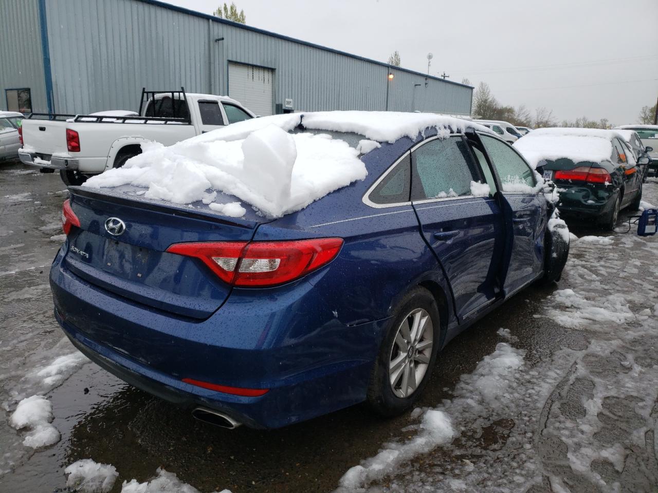 Photo 4 from auction – 2016 HYUNDAI SONATA SE with VIN 5NPE24AF9GH320683