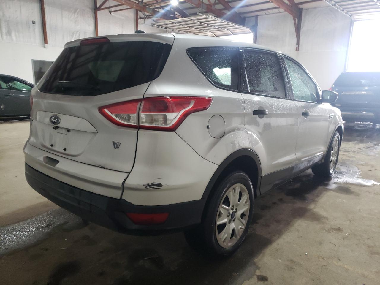Photo 4 from auction – 2015 FORD ESCAPE S with VIN 1FMCU0F72FUB33815