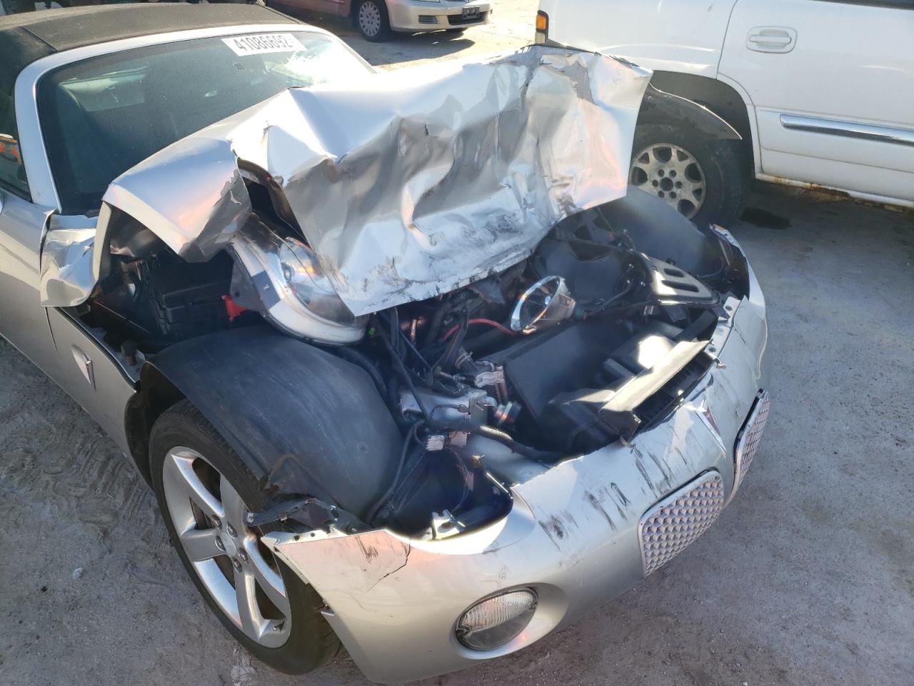 Photo 9 from auction – 2007 PONTIAC SOLSTICE with VIN 1G2MB35B87Y115579
