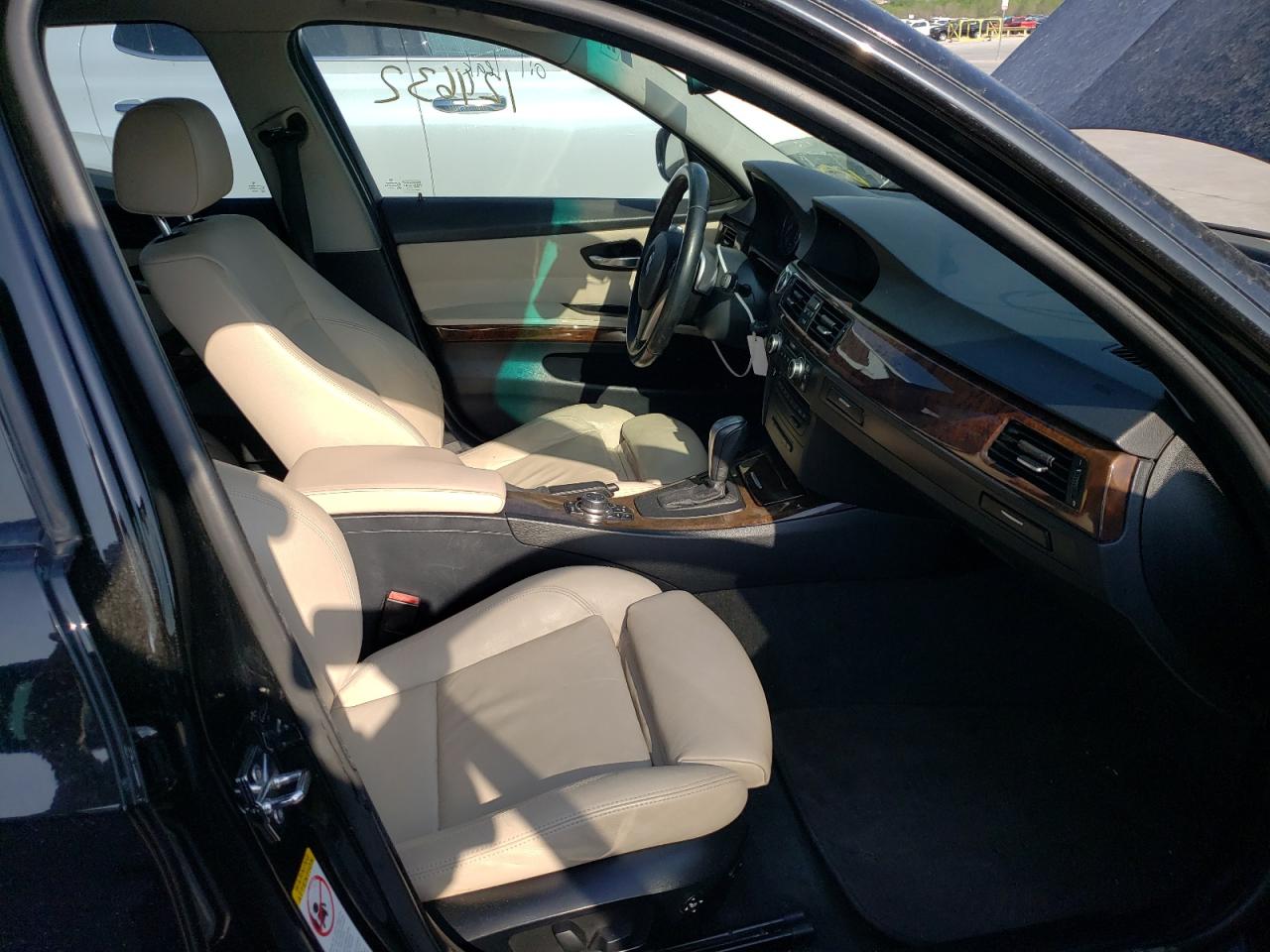 Photo 5 from auction – 2009 BMW 335 I with VIN WBAPM77509NL87451