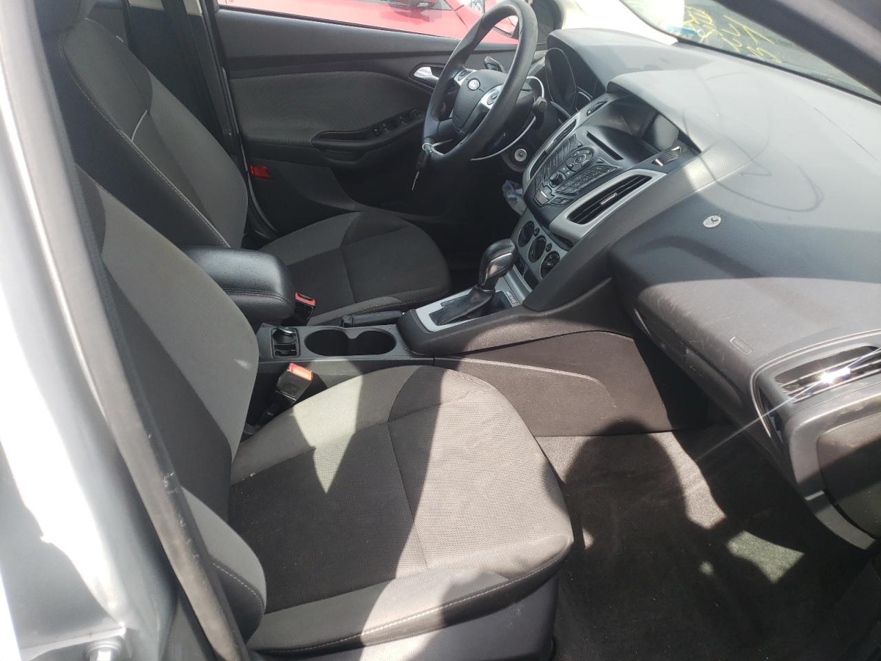 Photo 5 from auction – 2013 FORD FOCUS SE with VIN 1FADP3F26DL136876