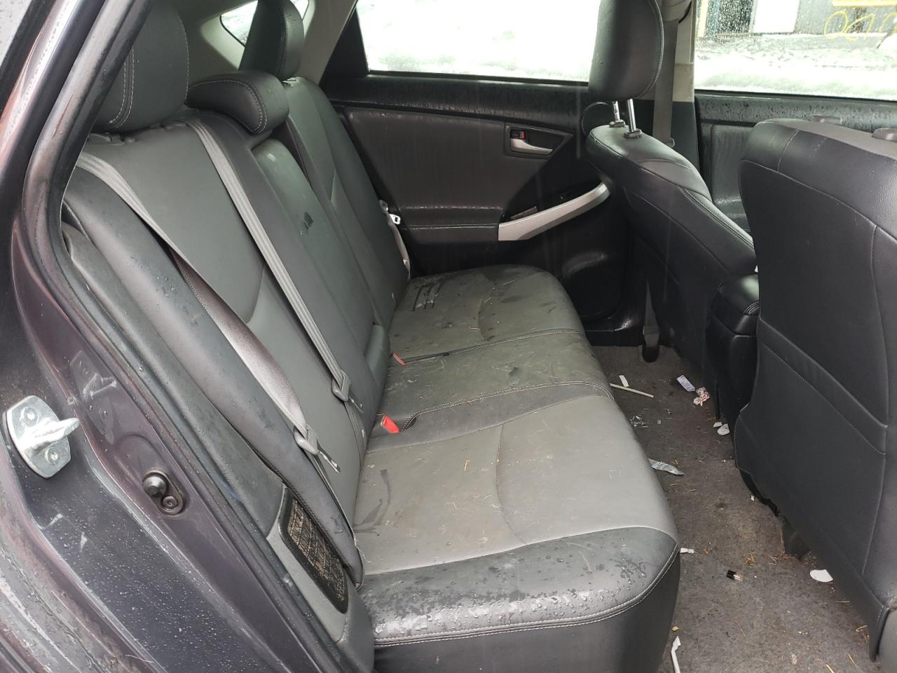 Photo 6 from auction – 2014 TOYOTA PRIUS with VIN JTDKN3DU8E1832955
