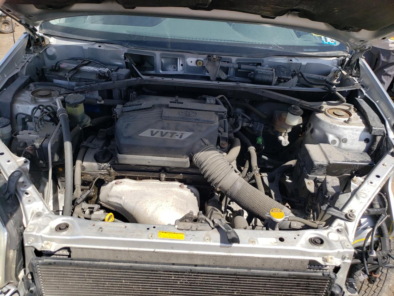 Photo 7 from auction – 2004 TOYOTA RAV4 with VIN JTEGD20V040009972