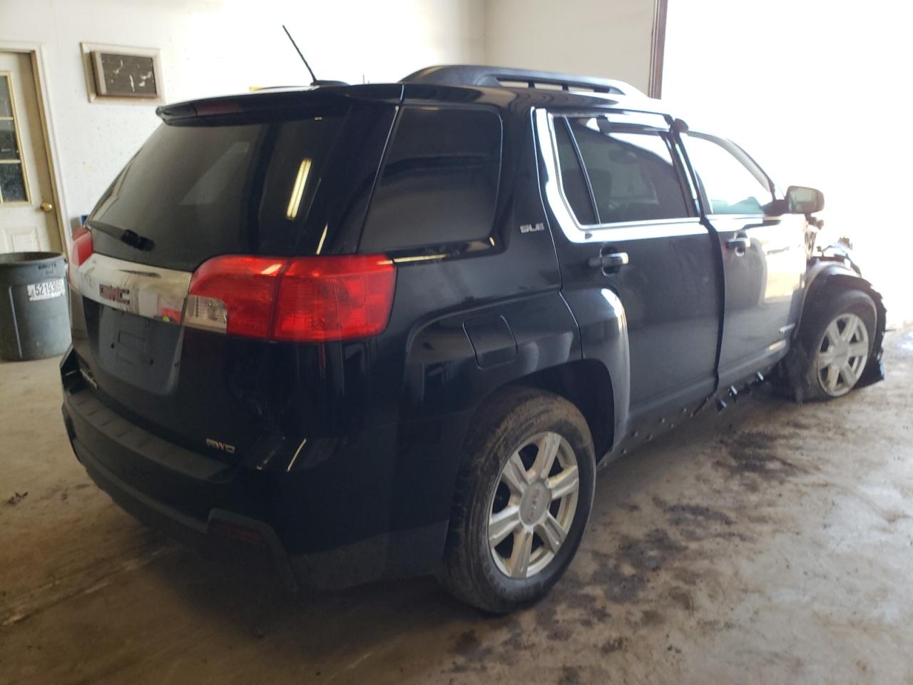 Photo 4 from auction – 2015 GMC TERRAIN SL with VIN 2GKFLWEK2F6327700
