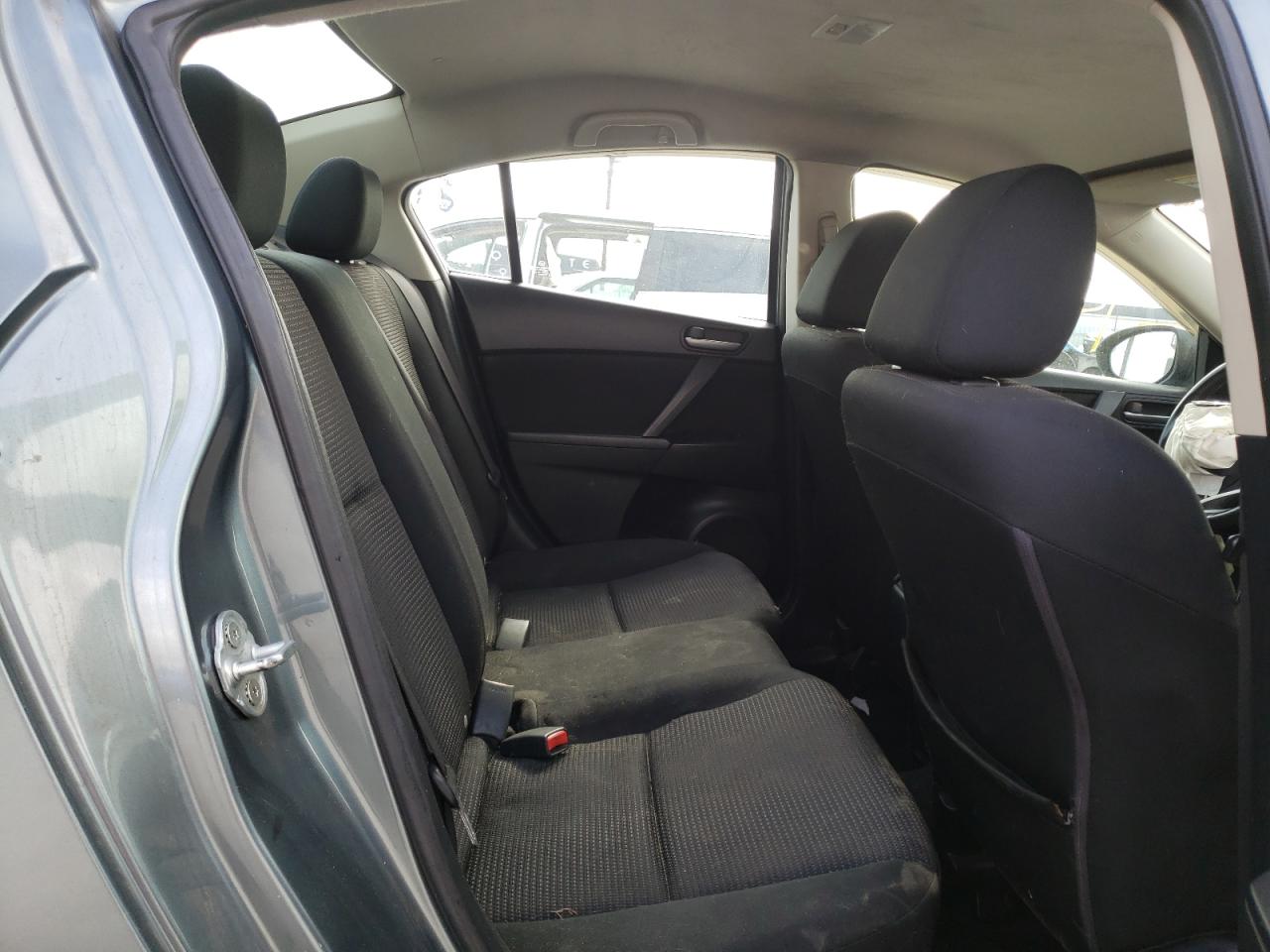 Photo 6 from auction – 2012 MAZDA 3 I with VIN JM1BL1UG3C1573518