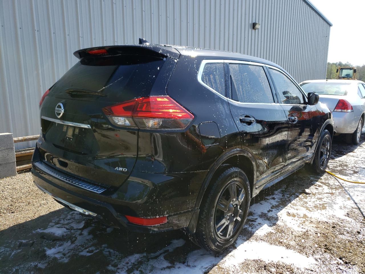 Photo 4 from auction – 2017 NISSAN ROGUE S with VIN JN8AT2MV5HW259397