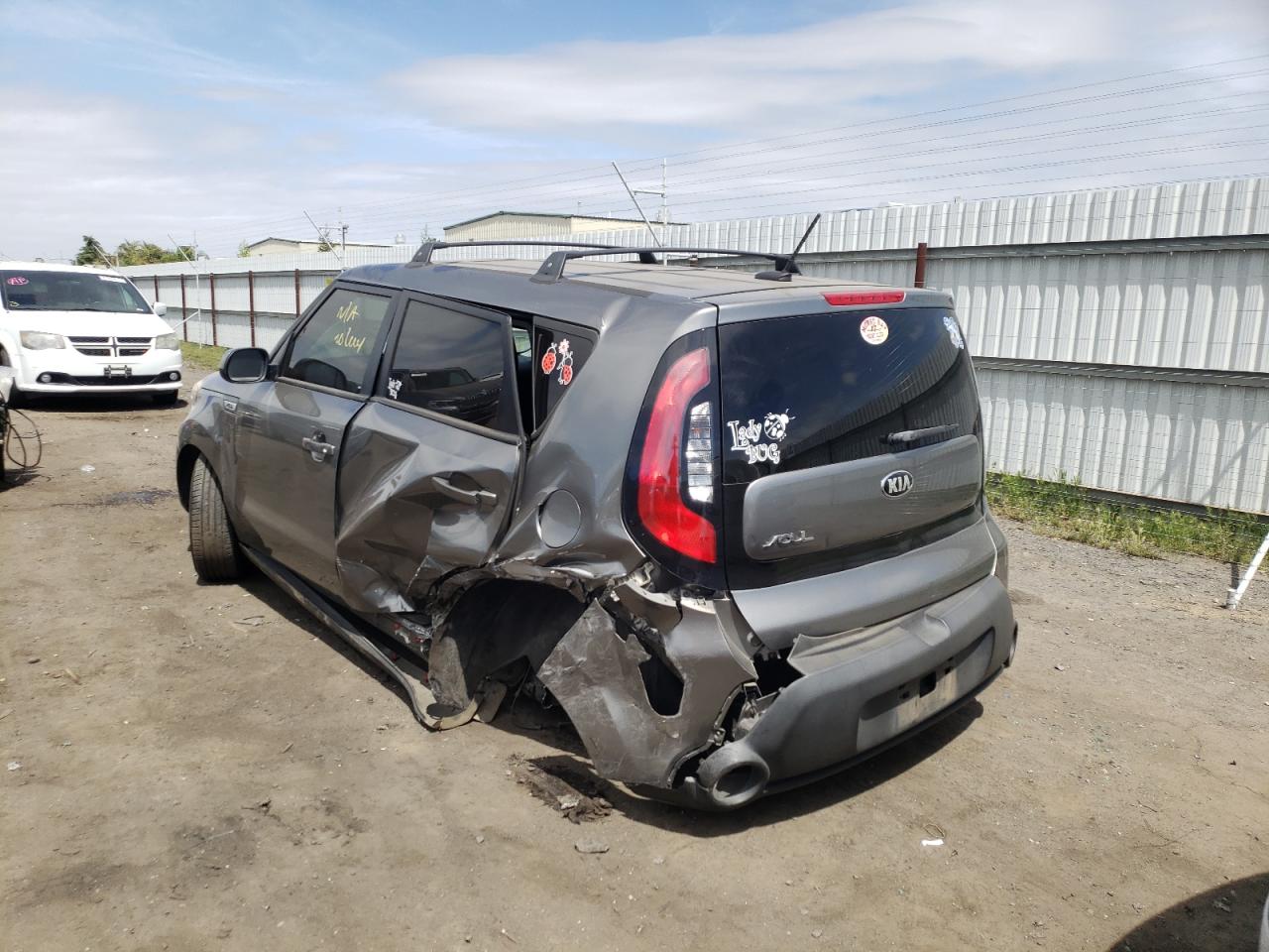 Photo 3 from auction – 2015 KIA SOUL with VIN KNDJN2A21F7132878