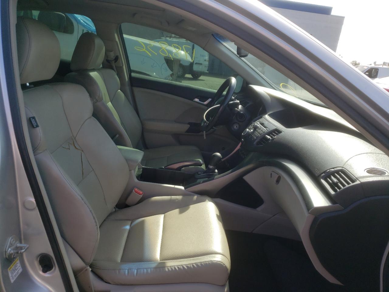 Photo 5 from auction – 2012 ACURA TSX with VIN JH4CU2F42CC013938