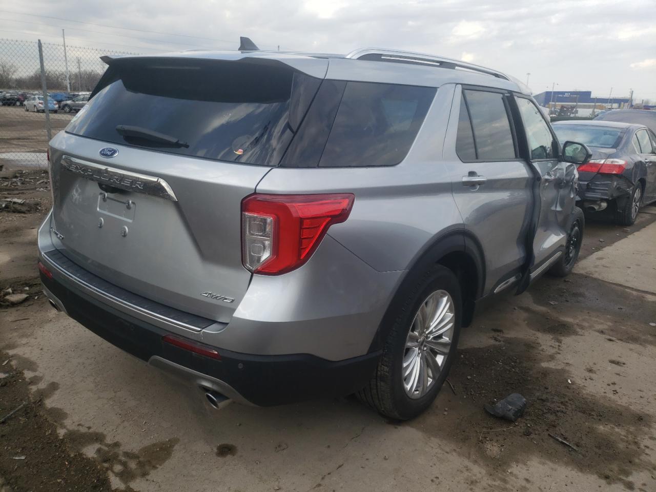 Photo 4 from auction – 2021 FORD EXPLORER L with VIN 1FMSK8FH4MGA21120
