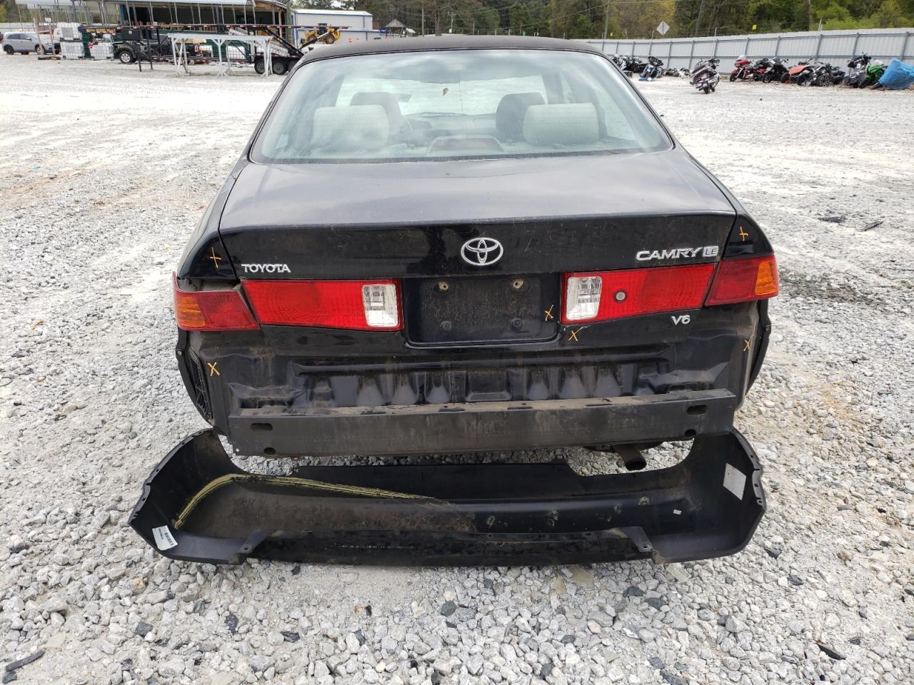 Photo 9 from auction – 2000 TOYOTA CAMRY LE with VIN 4T1BF22K2YU951852