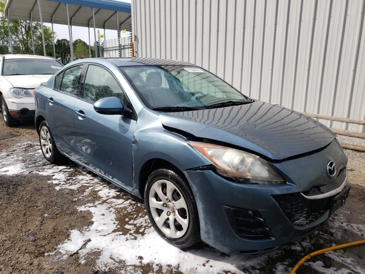 MAZDA 3 I 2010 with VIN JM1BL1SF6A1237403 - Photo from auction