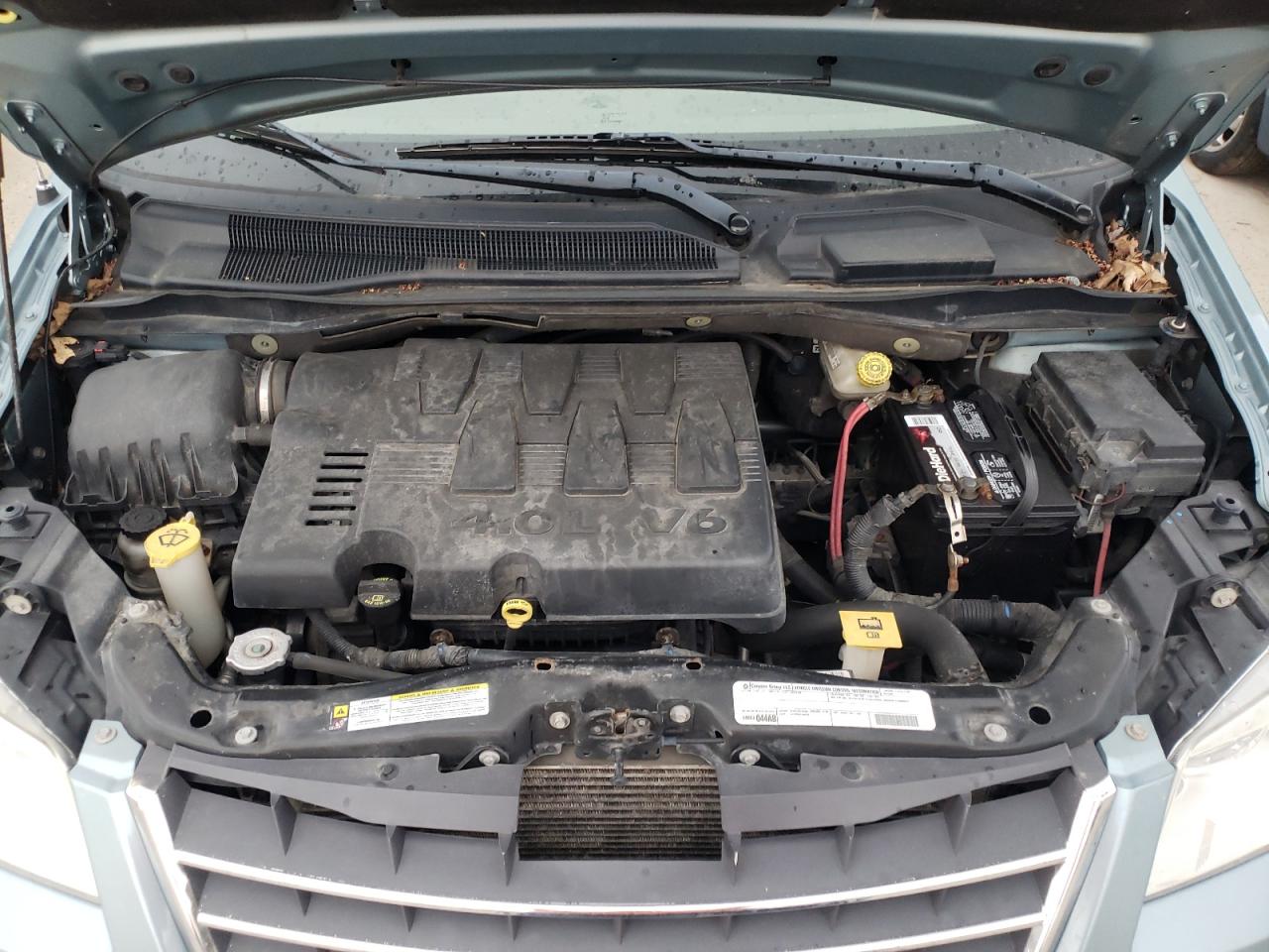 Photo 7 from auction – 2010 CHRYSLER TOWN & COU with VIN 2A4RR7DX8AR438893