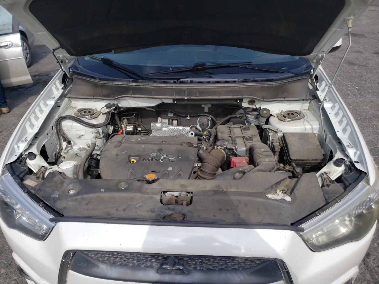 Photo 7 from auction – 2011 MITSUBISHI OUTLANDER with VIN JA4AP3AU1BZ003601