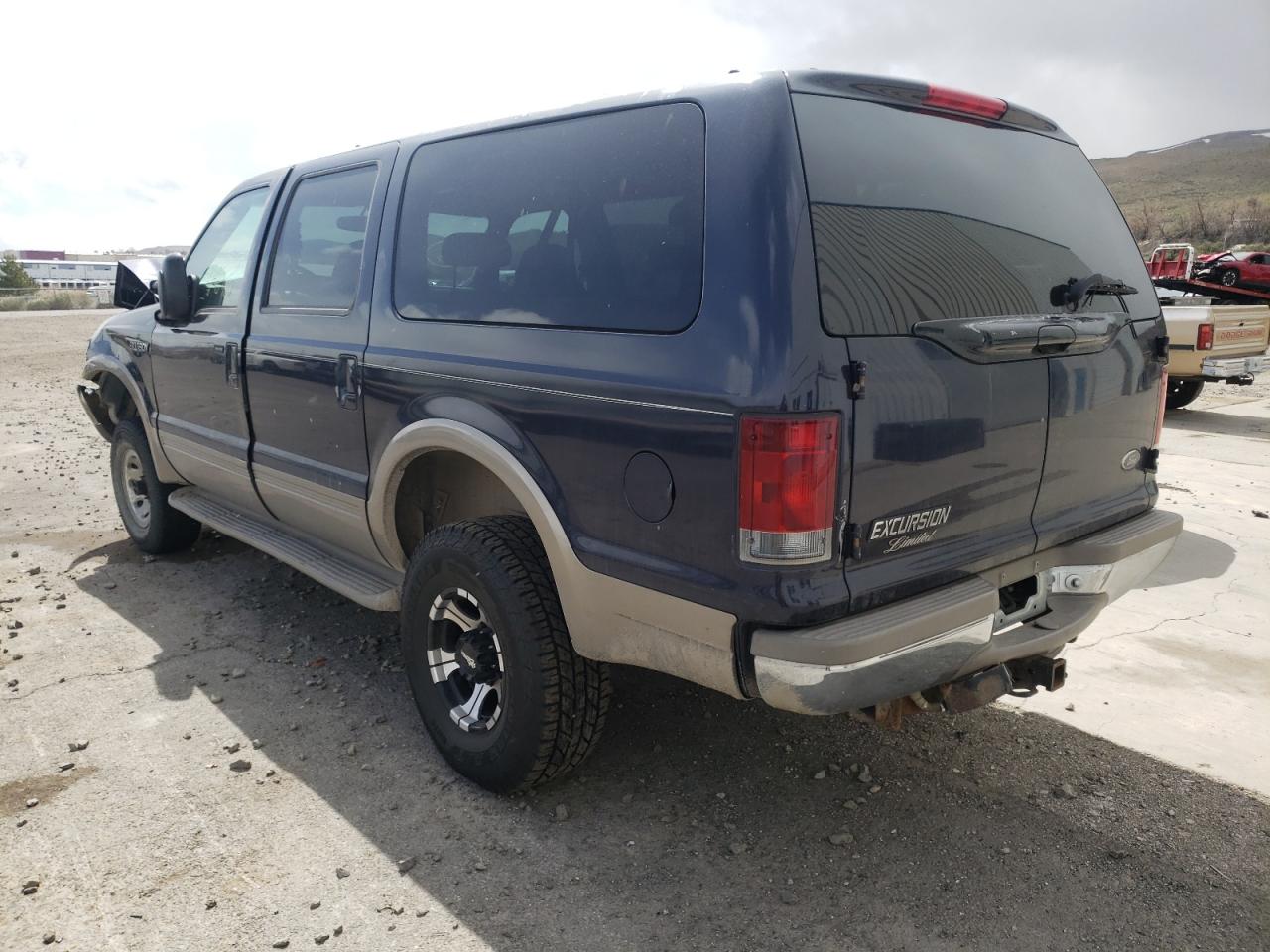 Photo 3 from auction – 2000 FORD EXCURSION with VIN 1FMSU43F9YEB18966