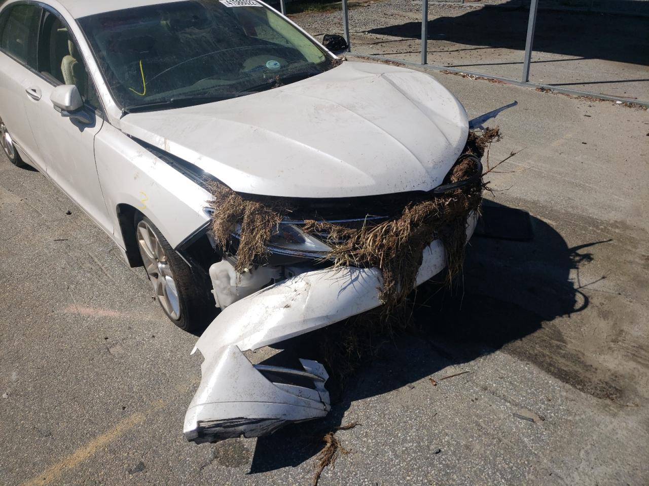 Photo 9 from auction – 2015 LINCOLN MKZ with VIN 3LN6L2G91FR600452